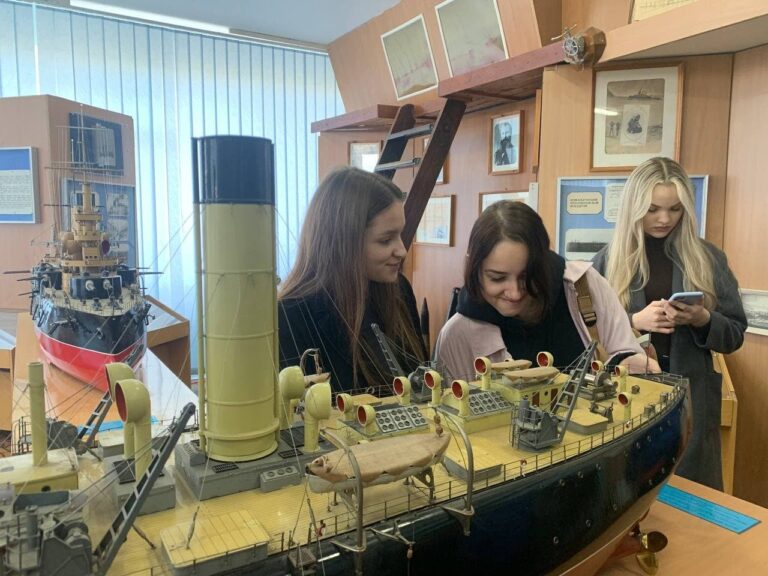 Екскурсія до Меморіального музею адмірала Макарова