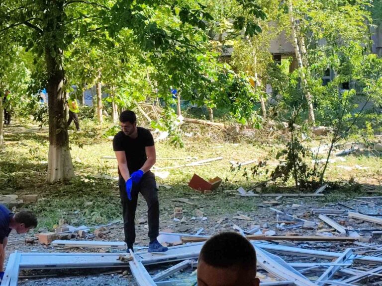 В університеті люди з незламним характером